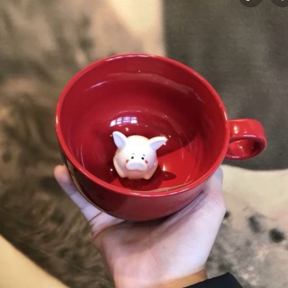 LAST 1🎊2020 Starbucks Red Mug with Pig and Rubber Lid - Picture 7 of 9